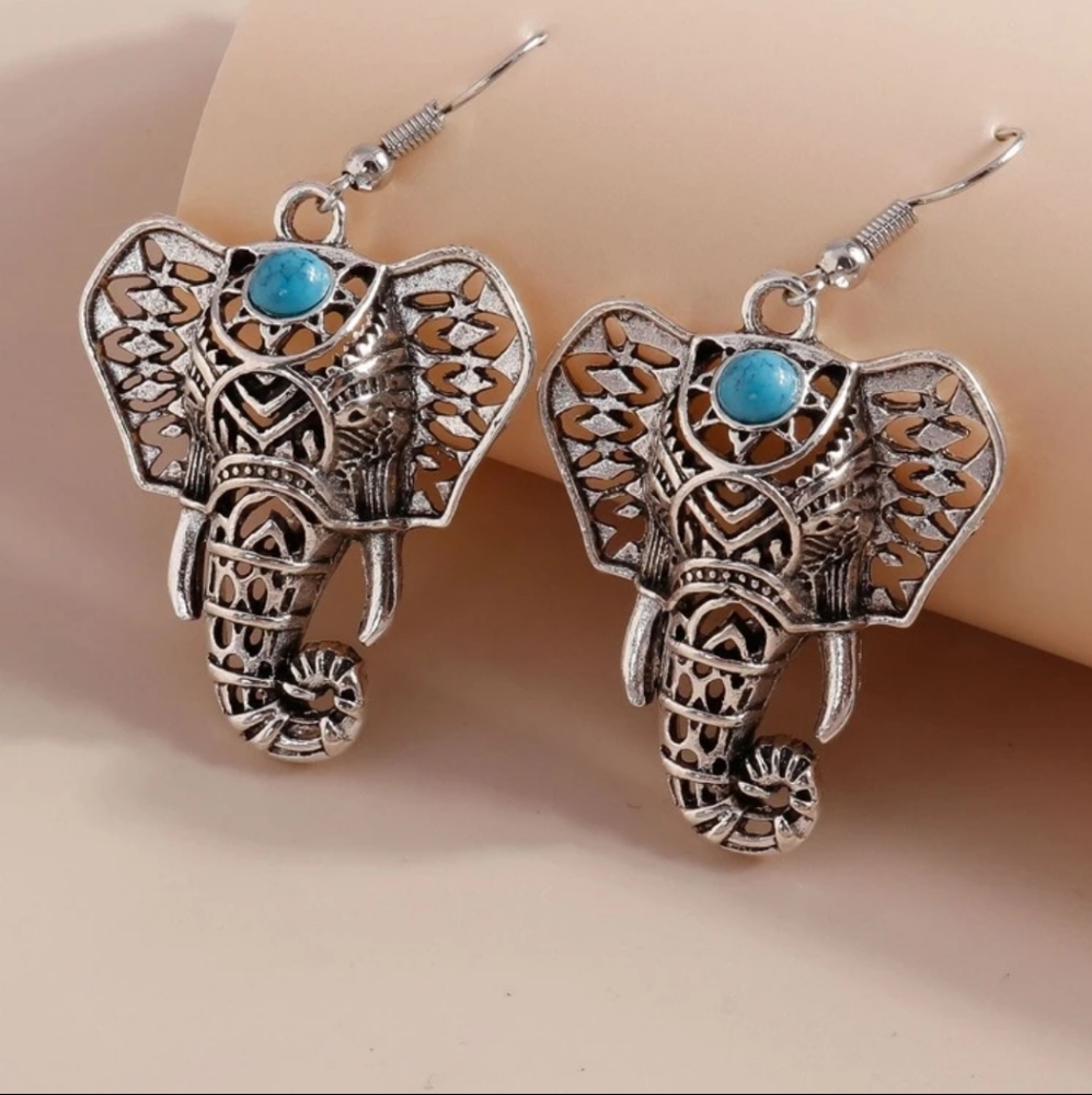 Beautifully Designed Elephant Earrings - Picture 3 of 4